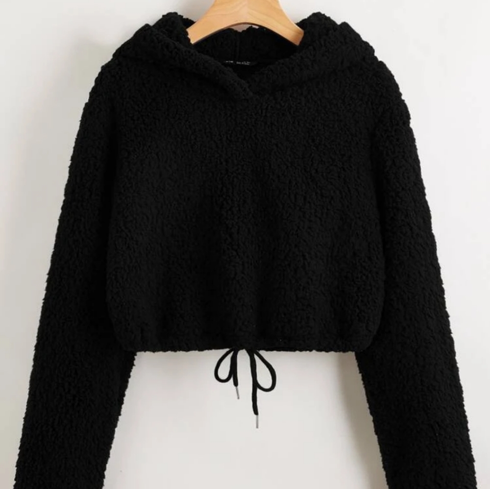 Cozy Black Crop Hoodie Sz S